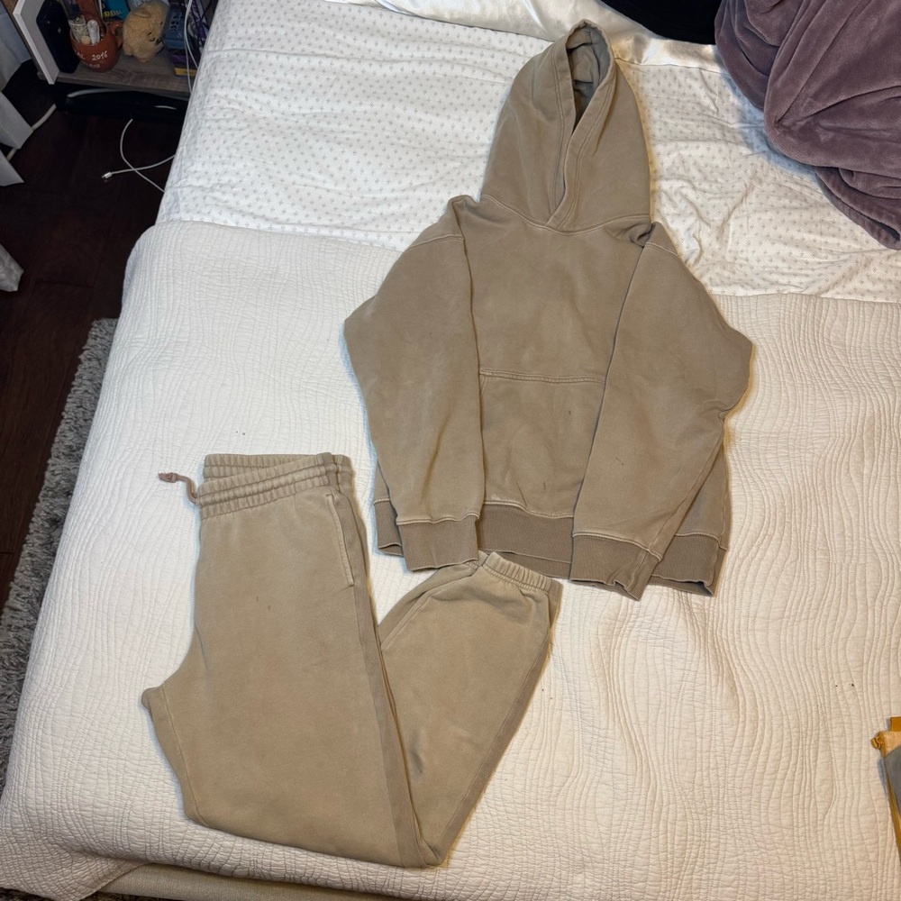Aritzia TNA Cozy AF Fleece Sweatset